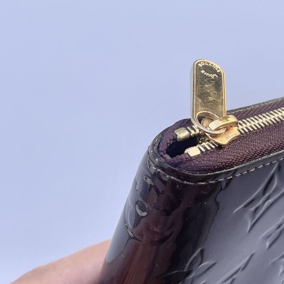 LOUIS VUITTON Amarante Vernis Zippy Coin Purse Card Wallet Purple - Picture 8 of 14